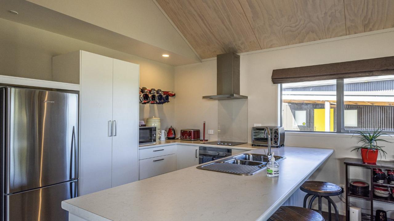 Ohakune Holiday Home Retreat with Hot Tub