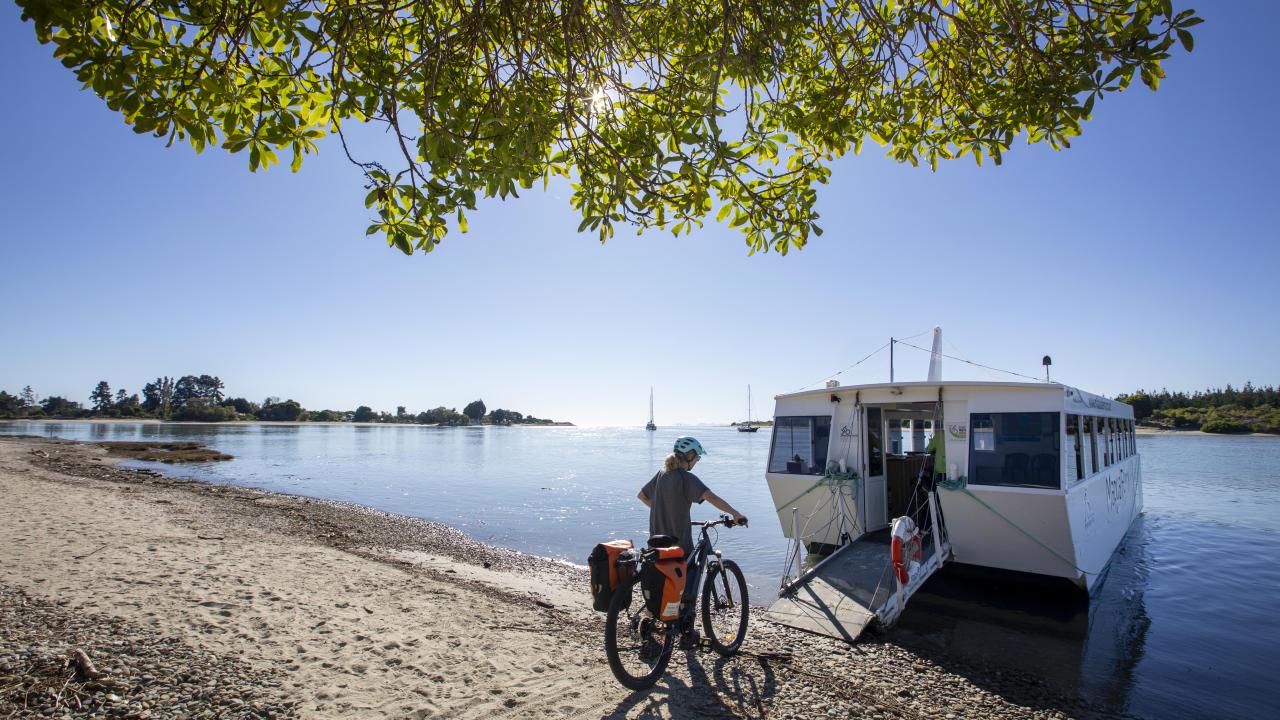 Māpua Ferry ride