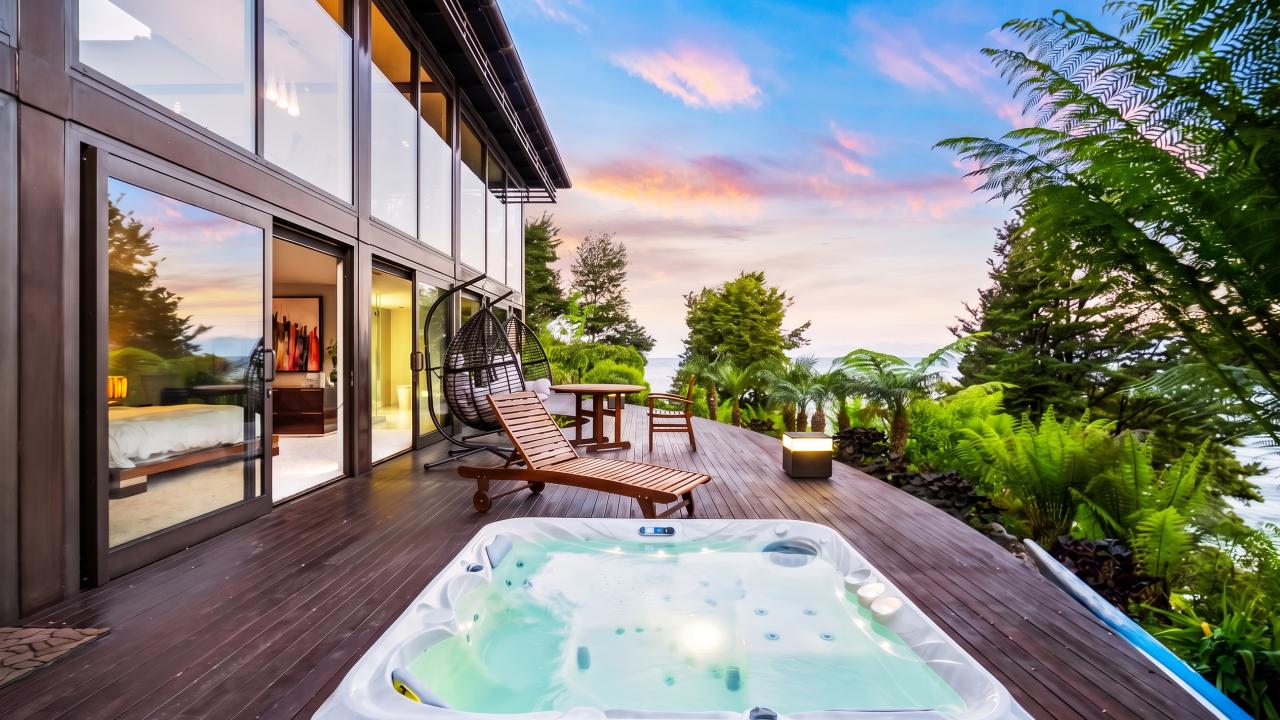 A private evening soak on the Jacuzzi Suite terrace