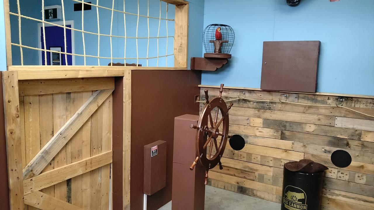 Step aboard Captain Blackbeard’s ship and uncover secret clues before time runs out.