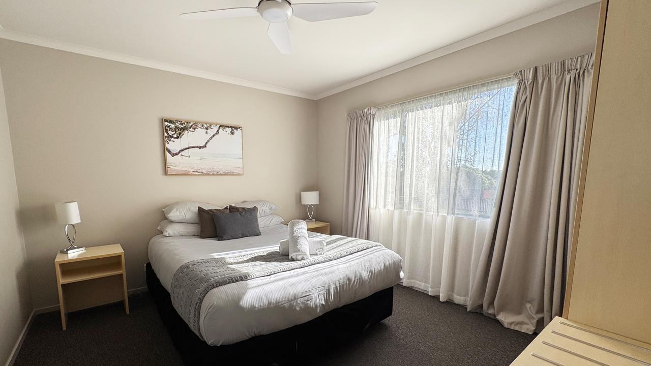 Pet Friendly Apartment Motel master bedroom
