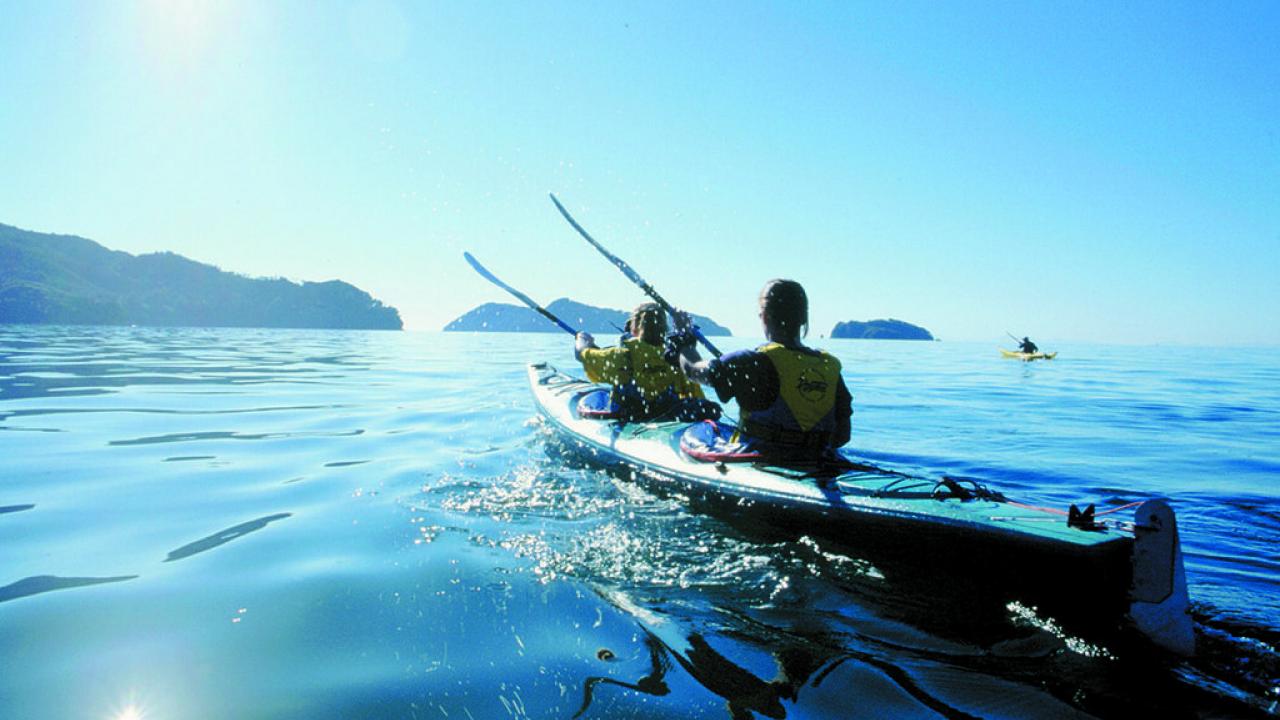 Paddling out to the islands