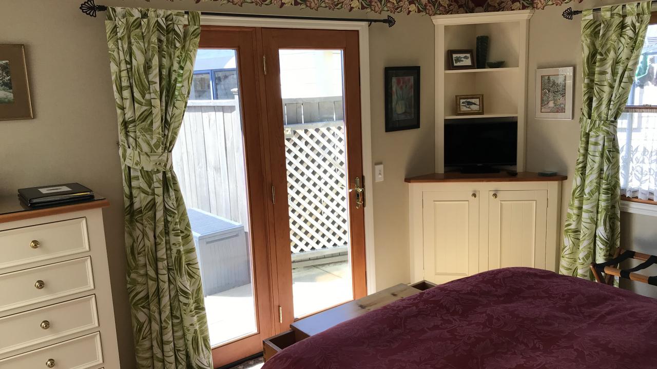 Courtyard Suite