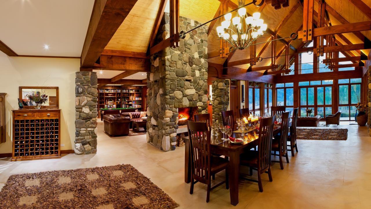 Stonefly Lodge interior
