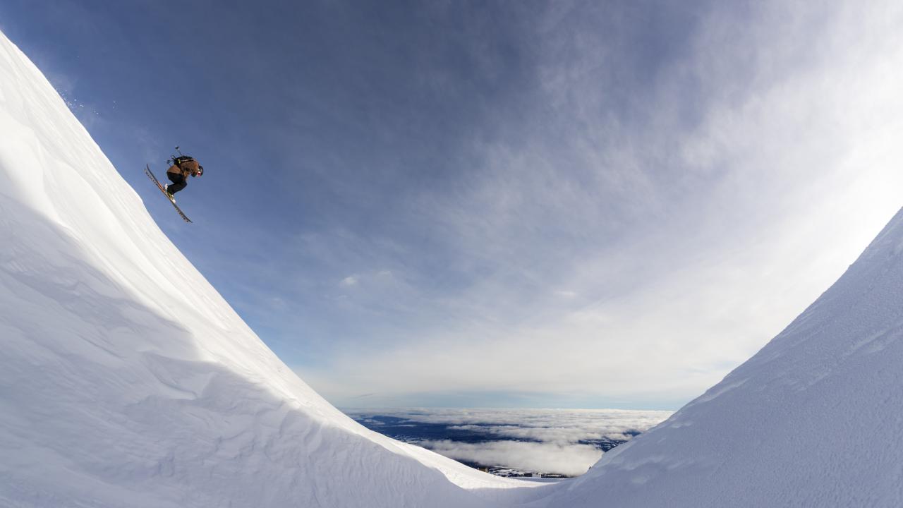 Tūroa boasts New Zealand's longest vertical descent at 722m.