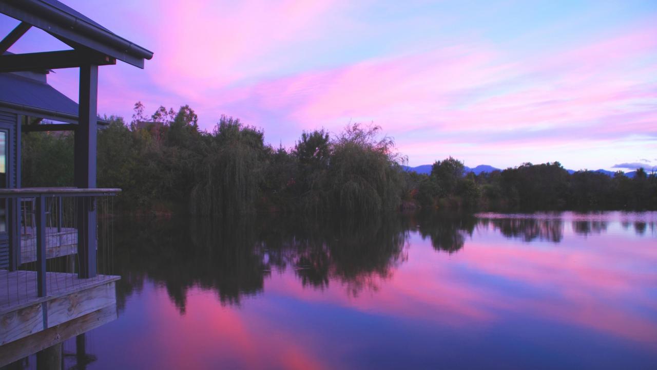 Dusk over Aporo's lake
