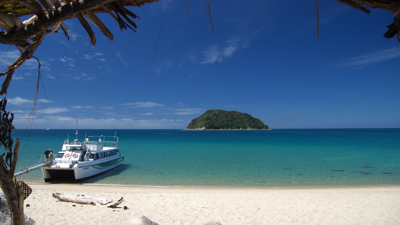 Abel Tasman Sea Shuttle - Tonga Quarry