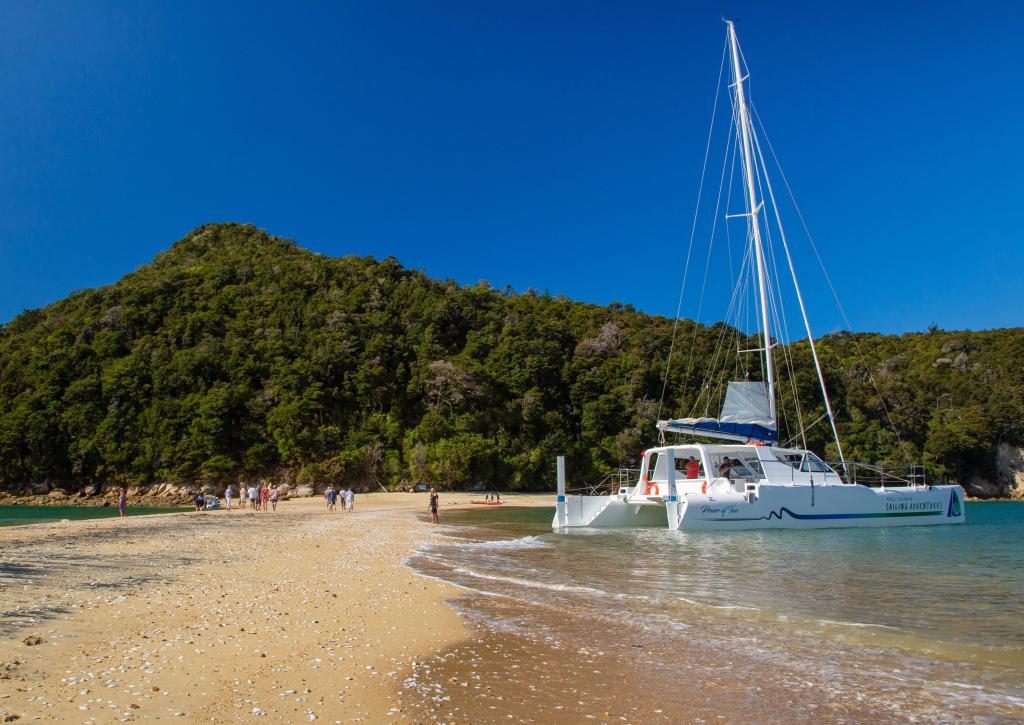 Relax and explore secluded beaches in the Abel Tasman National Park. 