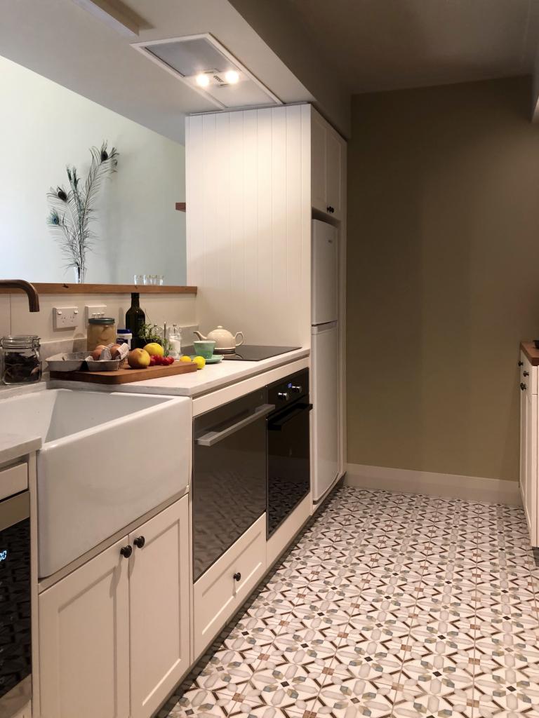 Full foodie Kitchen Bell Hill