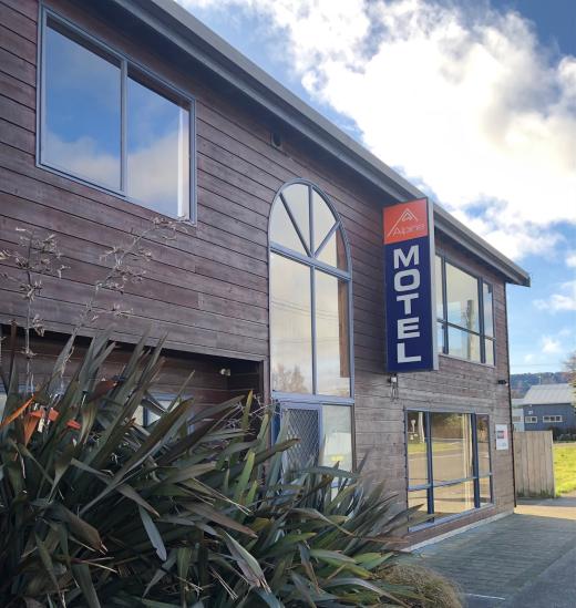 Alpine Motel  | Logo