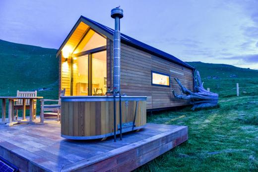Canopy Camping Escapes | Cattle Flat Hut