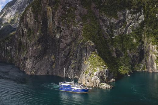 5 Day Southern Highlights with Milford Sound