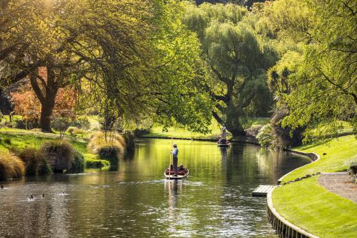 Christchurch City Highlights, Full-Day Small-Group Tour - Canterbury Trails