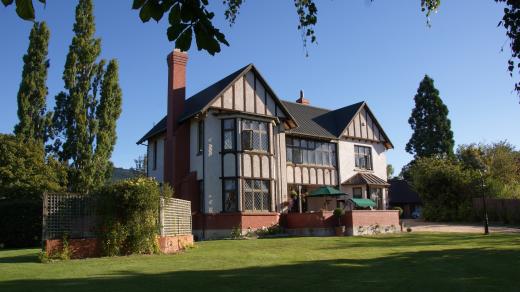 The Birches Bed & Breakfast - Ōtepoti | Dunedin New Zealand official website