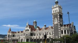 Arthur's Iconic Tours - Ōtepoti | Dunedin New Zealand official website